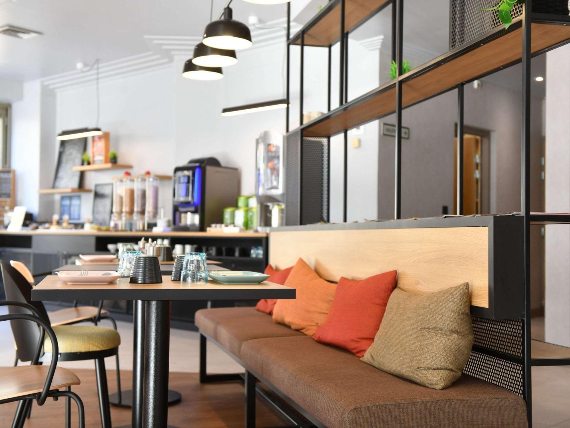 Ibis Chateauroux Exterior photo